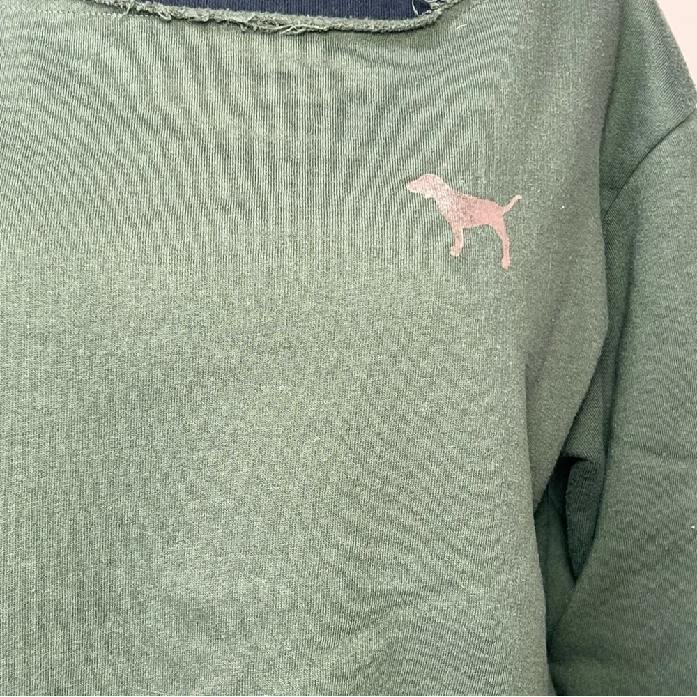 ⭐️ PINK Victoria’s Secret Open Back Sweatshirt size XS